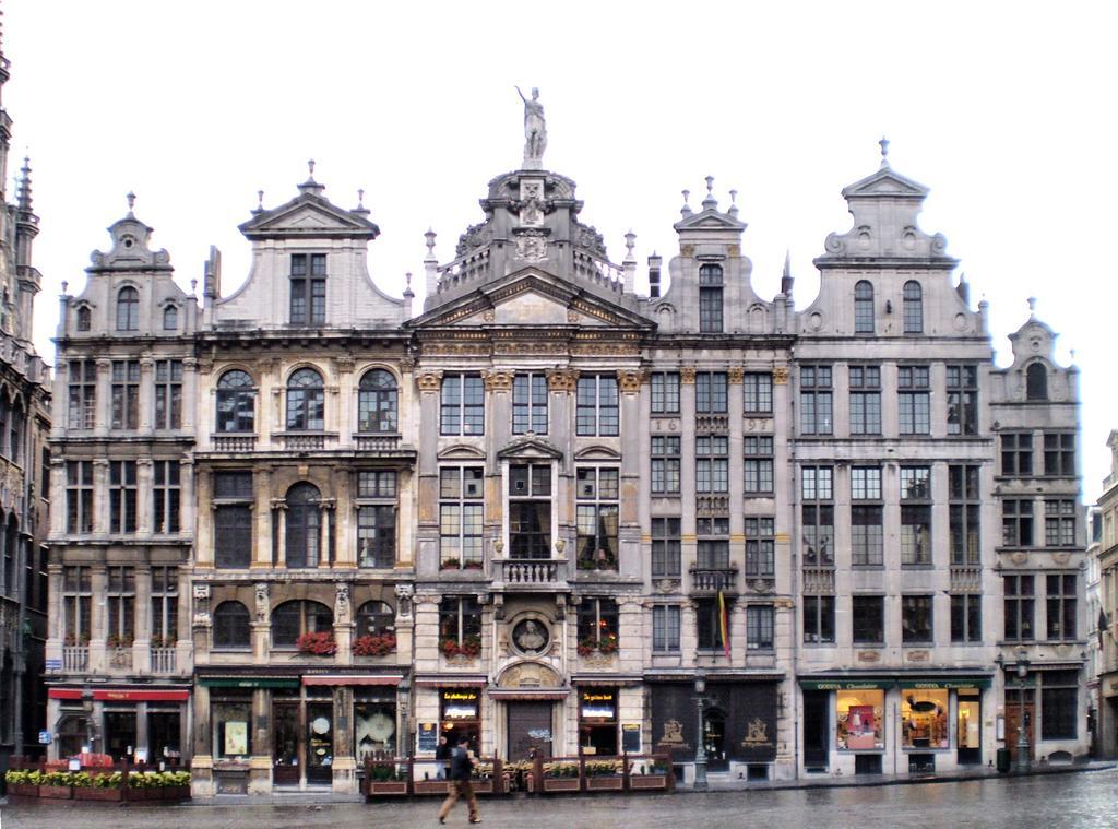 Grand Place Apartments Bruselas Exterior foto